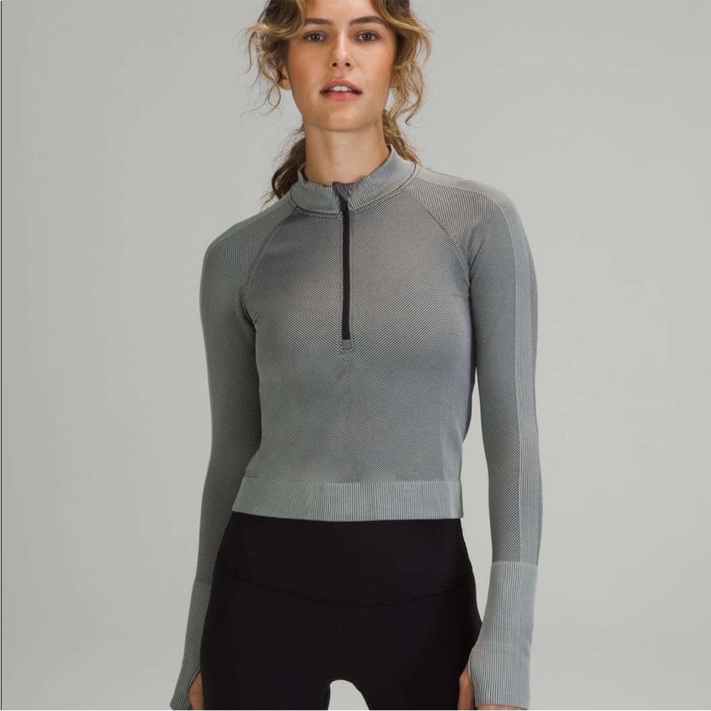 Lululemon Black and Grey Cropped Quarterzip